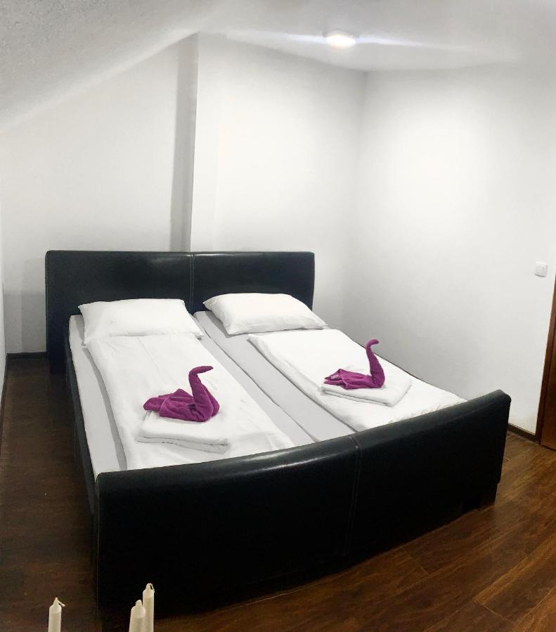 Modern Apartment Brčko Esterno foto