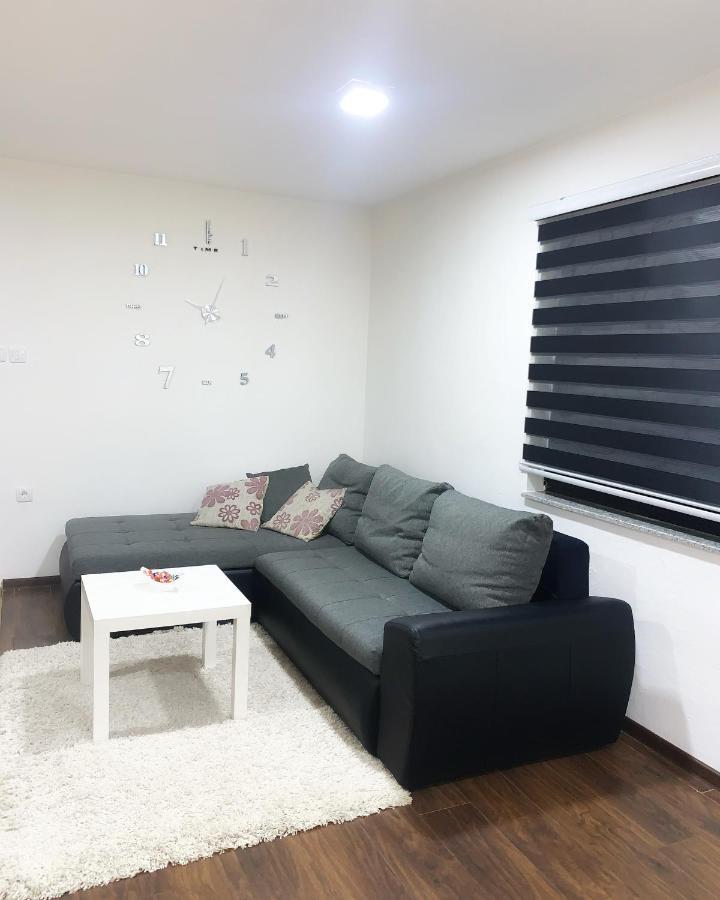 Modern Apartment Brčko Esterno foto