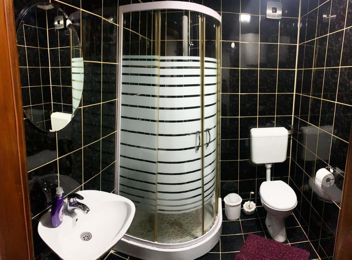 Modern Apartment Brčko Esterno foto