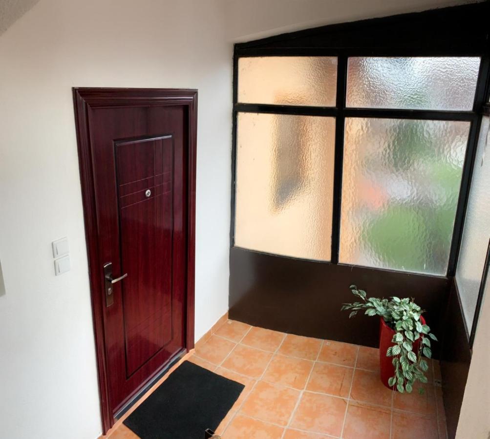 Modern Apartment Brčko Esterno foto